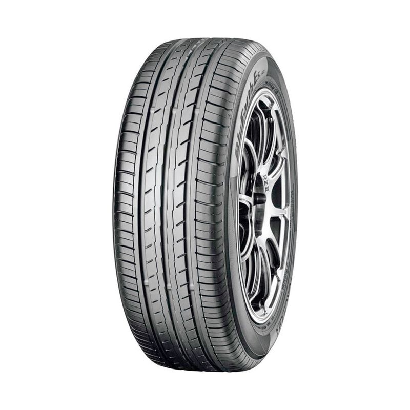 NEUMATICOS-YOKOHAMA-215-40R17-87V-BLUEARTH-ES32-FL