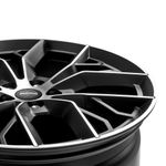 LLANTAS-18X8-5X112-ET40-CB79.6-MASSIMO-BLK-MOMO